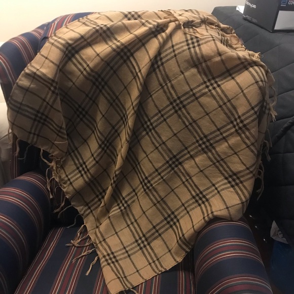 Scarf - Picture 1 of 2